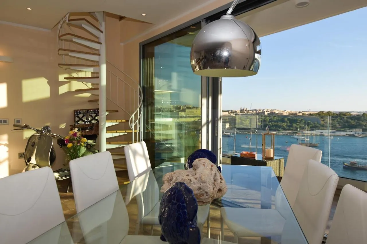 Unique Seafront Triplex Penthouse With Panoramic Bedroom & Rooftop Jacuzzi Overlooking Valletta Sliema