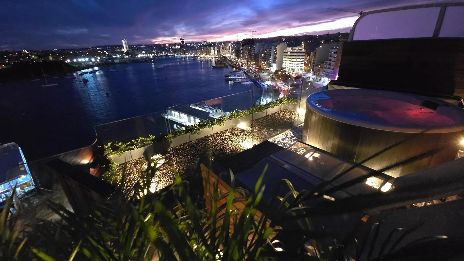 Unique Seafront Triplex Penthouse With Panoramic Bedroom & Rooftop Jacuzzi Overlooking Valletta Sliema Malta
