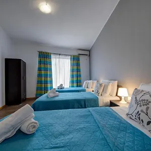Appartamento Fleur Court - 4 Bedroom Side Seaviews And Penthouse By Shortletsmalta, Sliema